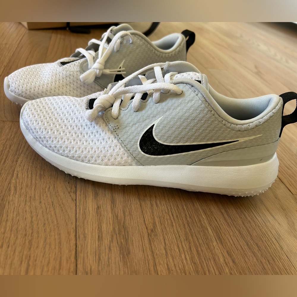 Nike golf sneakers - Picture 1 of 4
